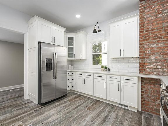 5th image of 1604 Lincoln Ave