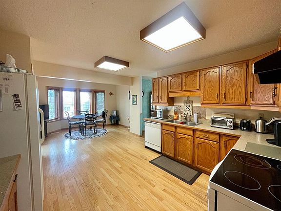 4th image of 5909 NW 11th Ave