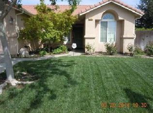 829 Macadamia Ave, Madera, CA 93637