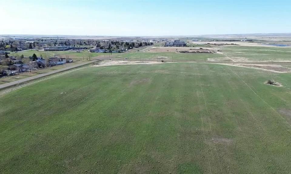 2nd image of 1001 Fox Lake Trl