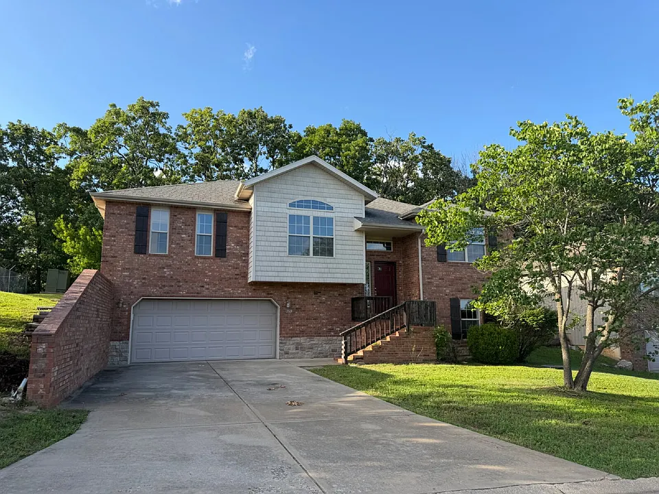 260 Roundhill Rd