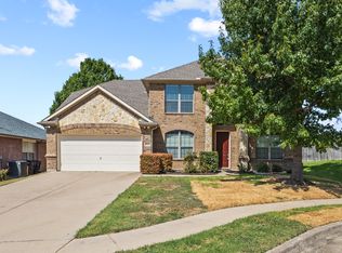 8224 Summerview Ct, Fort Worth, TX 76123