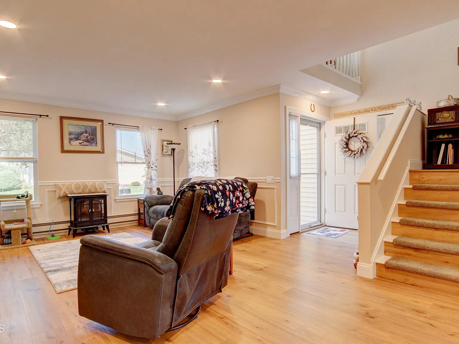 2 bed, 1.5 bath, 1490 sqft, $2,900 — Photo 3