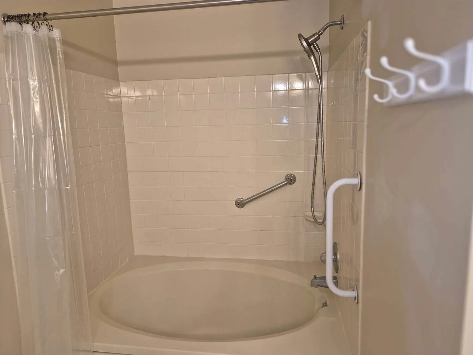 2102 Brookhaven Drive - 1 — Photo 4