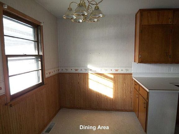 4th image of 3254 S Saint Paul Ave #Hud-181209326