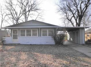 1903 Booth St, Winfield, KS 67156