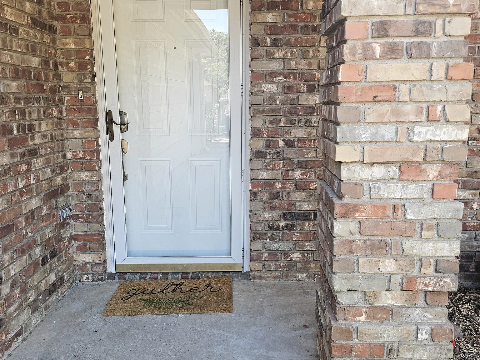 3 bed, 1490 sqft, $2,700 — Photo 3