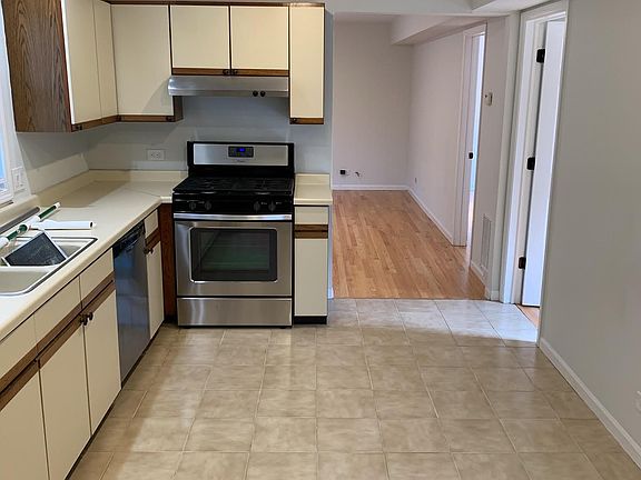 4th image of 1612 N Sedgwick St APT 2F