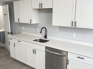 860 Sandwich Rd #12, Buzzards Bay, MA 02532