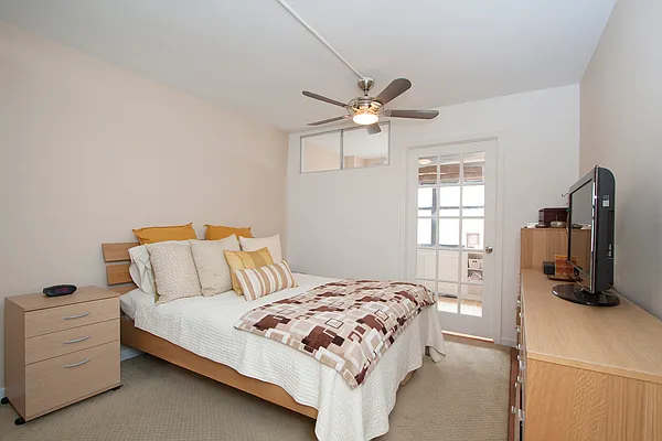 Sold by Owner | media 16