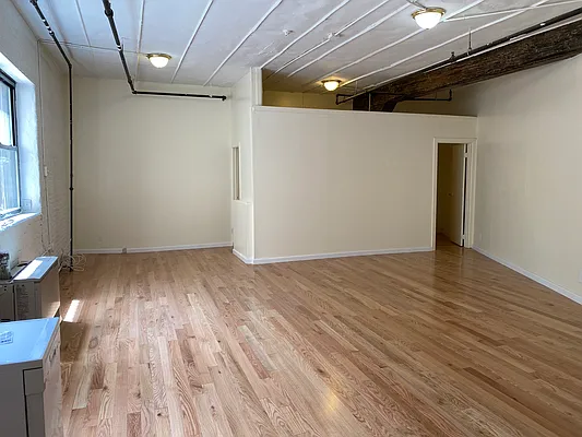 Rented by R New York | media 48