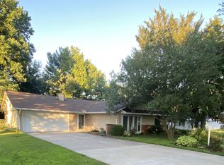 2008 Ridgeway Ave, Vincennes, IN 47591