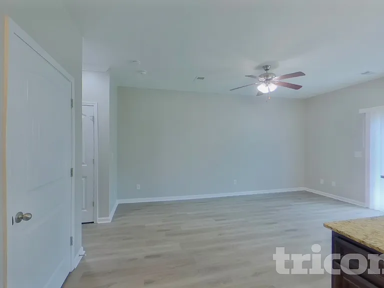 356 Dawsons Park Dr — Photo 2