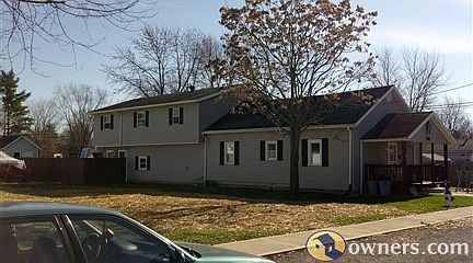 2nd image of 410 Nye St