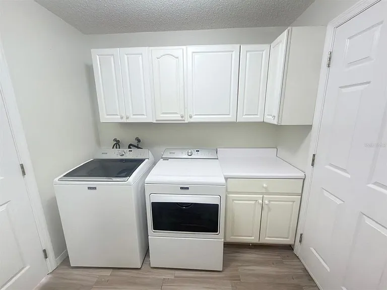 730 Garberia Dr — Photo 16