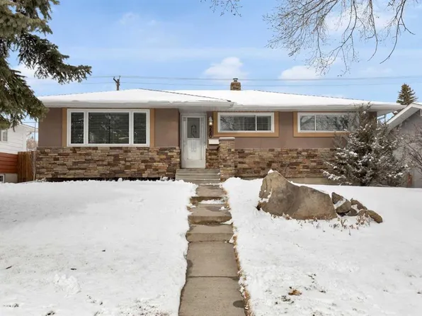 220 78th Ave SE, Calgary, AB T2H 1C4