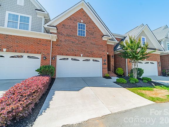 2nd image of 205 Pine Needles Ln