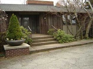 102 Foxtop Dr, Pittsburgh, PA 15238