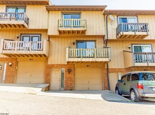 1232 Van Voorhis Rd #D7, Morgantown, WV 26505