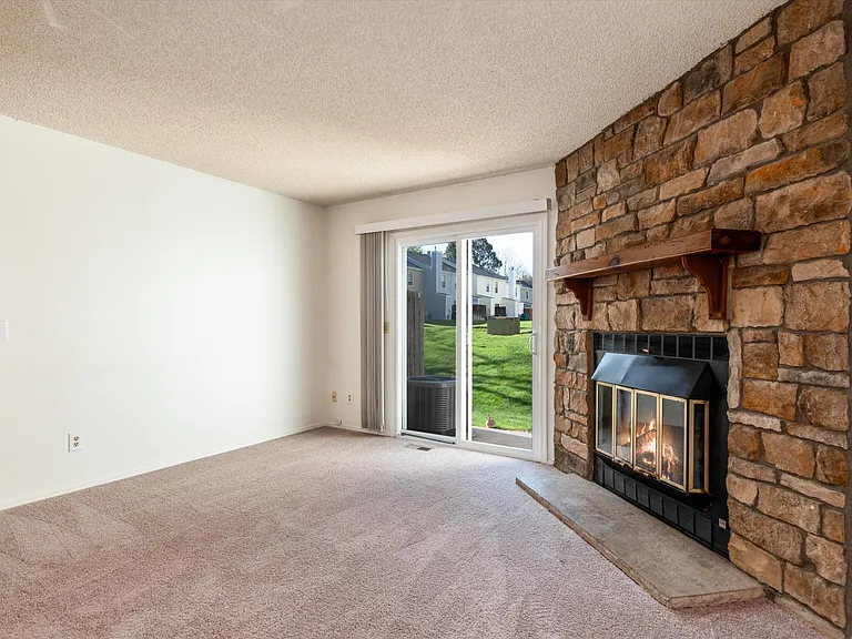 8972 W Dartmouth Pl — Photo 19