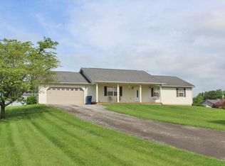 115 Cricket Ln, Science Hill, KY 42553