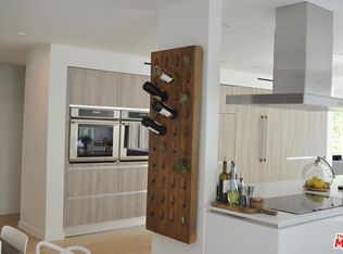 2248 Greenfield Ave, Los Angeles, CA 90064