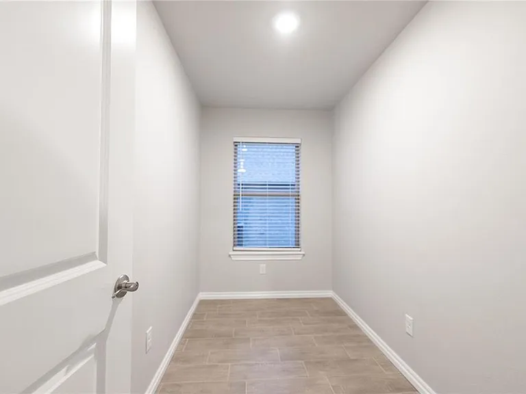 3808 Lleyton Dr — Photo 18