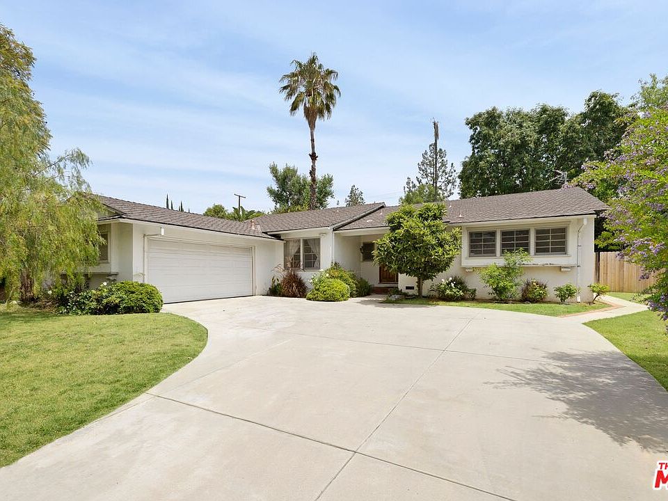1st image of 8326 Fable Ave
