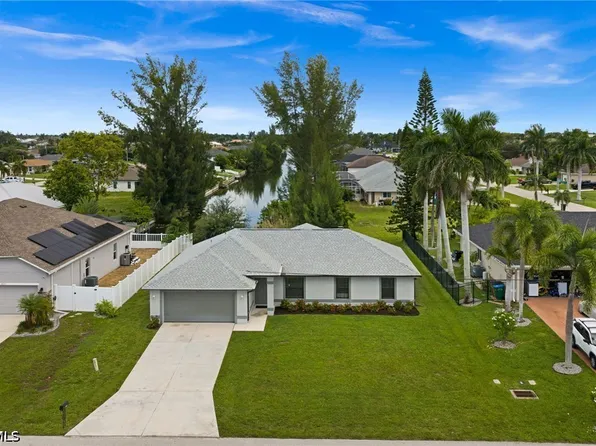 2217 SW 7th Pl, Cape Coral, FL 33991