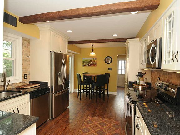 3rd image of 4328 Moylan Ln