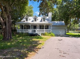 321 Paradise Cir, Satsuma, FL 32189