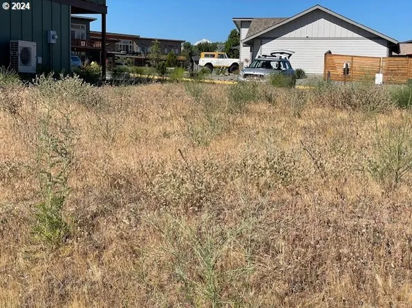176 Blue Heron Ct, The Dalles, OR 97058