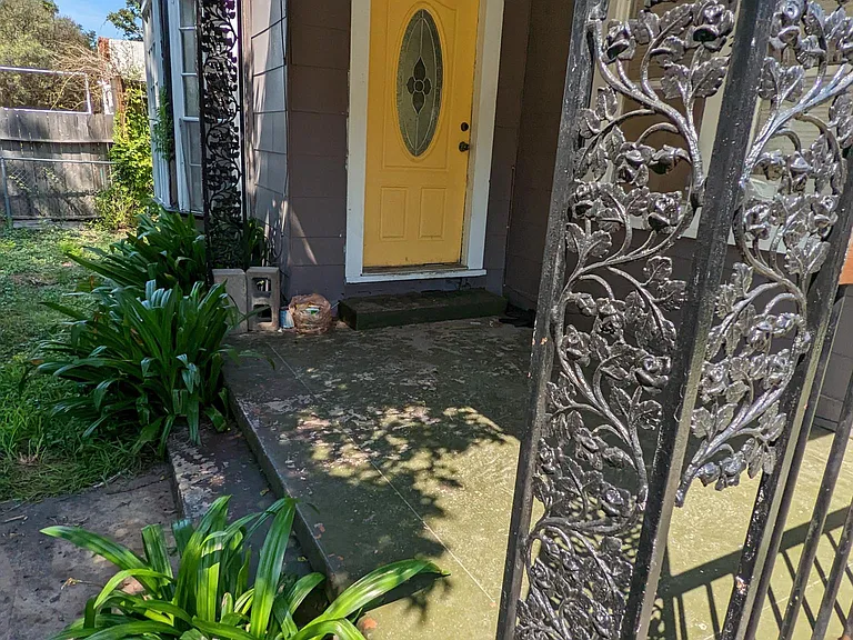 435 Vanderbilt St — Photo 13