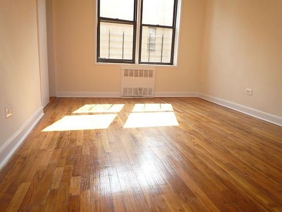 2nd image of 200 E 17th St APT 4F