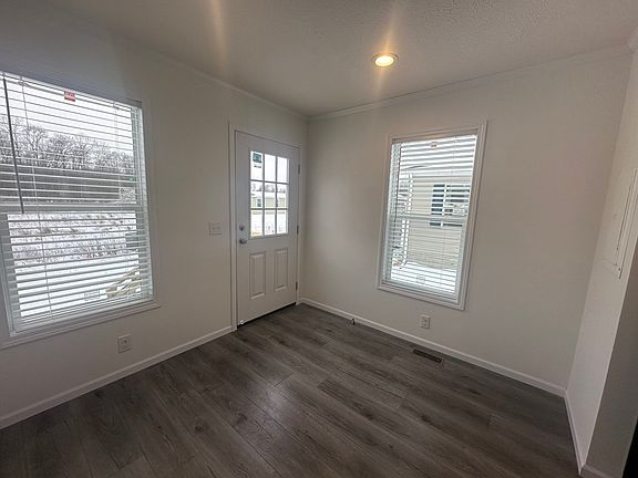 5th image of 3287 Strauss Ct #391
