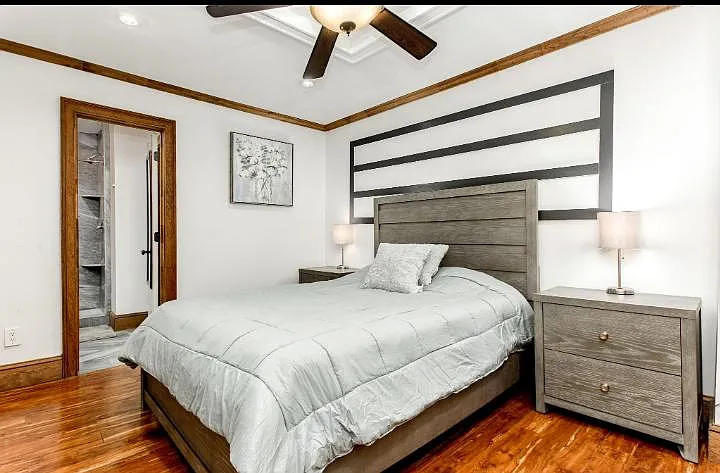 4 bed, 5.0 bath, 2600 sqft, $1,412 — Photo 3
