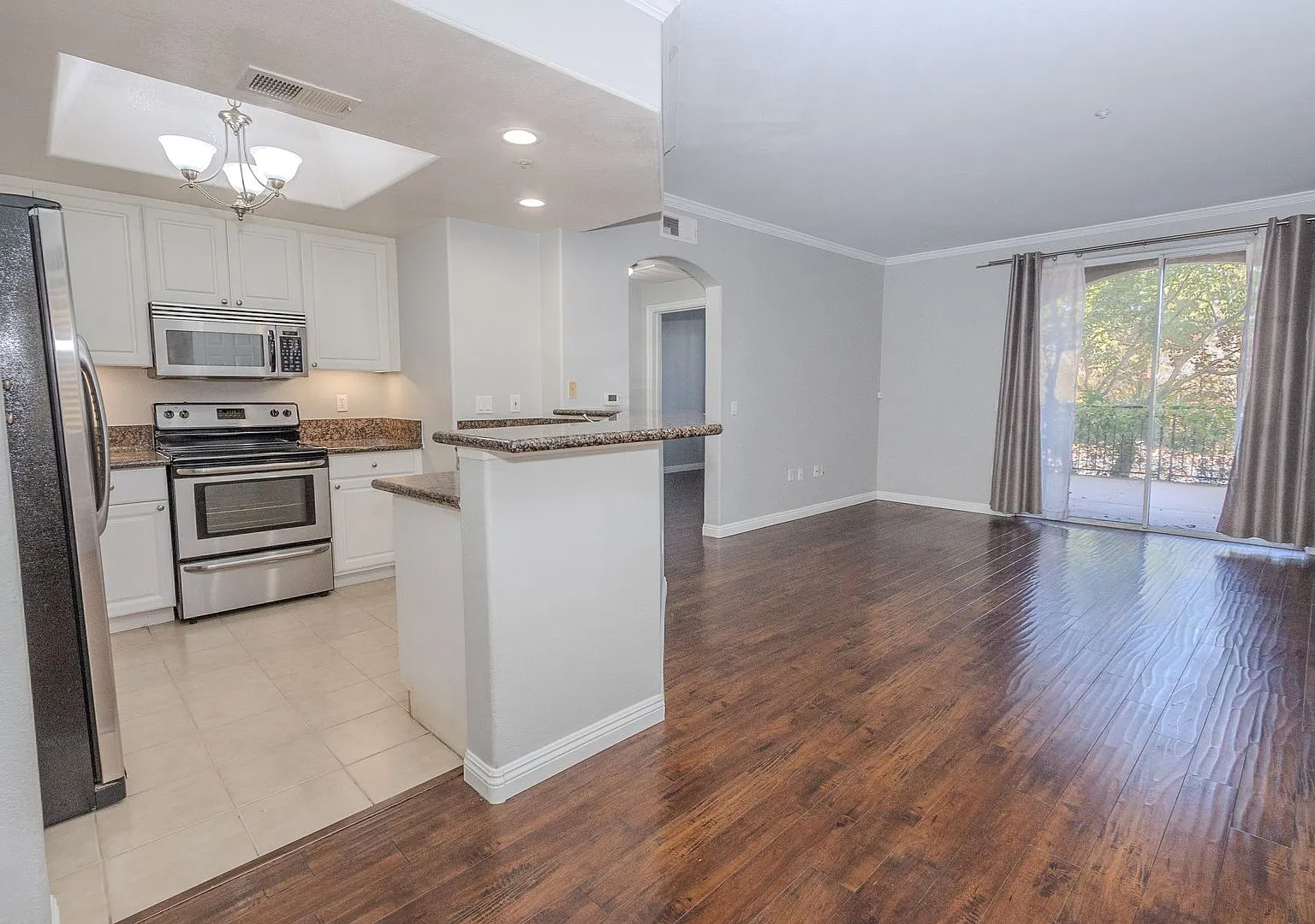 Beautiful 2 Bed/2 Bath + Office with Large Private Patio at Regents La Jolla/UTC! — Photo 2