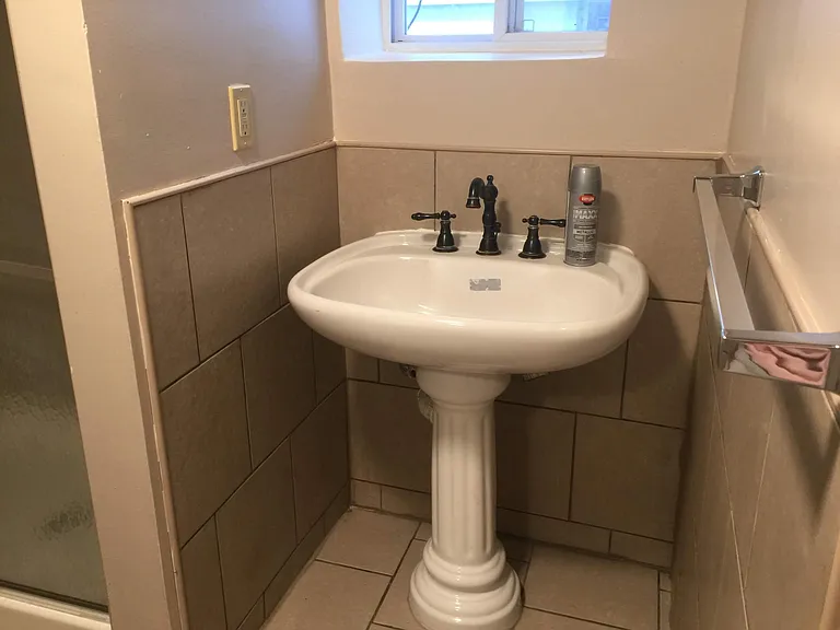7006 Garesche Ave — Photo 15