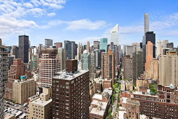 Sold by Keller Williams NYC | media 13