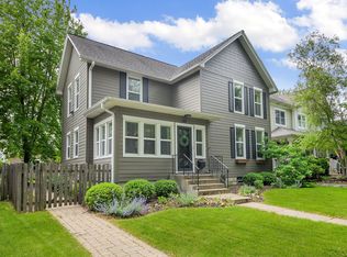 549 S Main St, Naperville, IL 60540