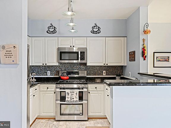 3rd image of 2204 Westcourt Ln APT 316