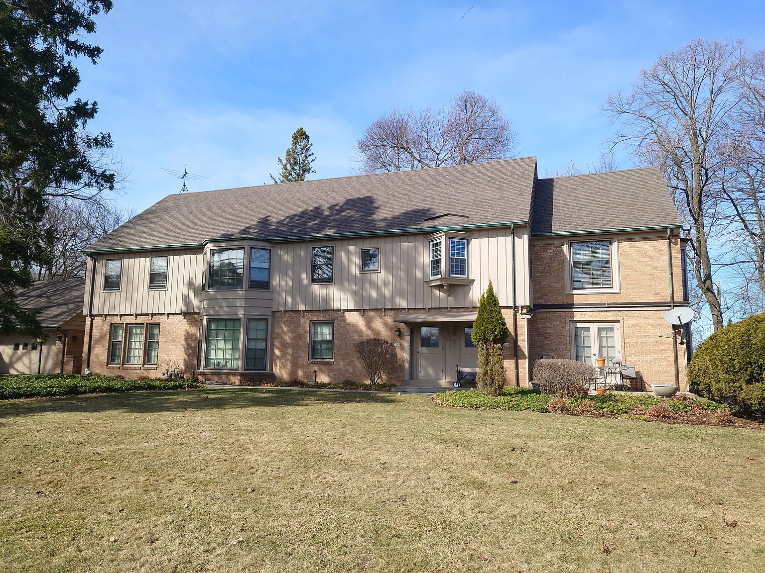 4 bed, 2849 sqft, $3,900 — Photo 1