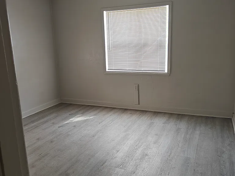 108 Peach St — Photo 9