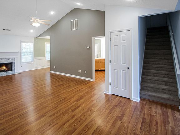 4th image of 509 Tannenhill Pl