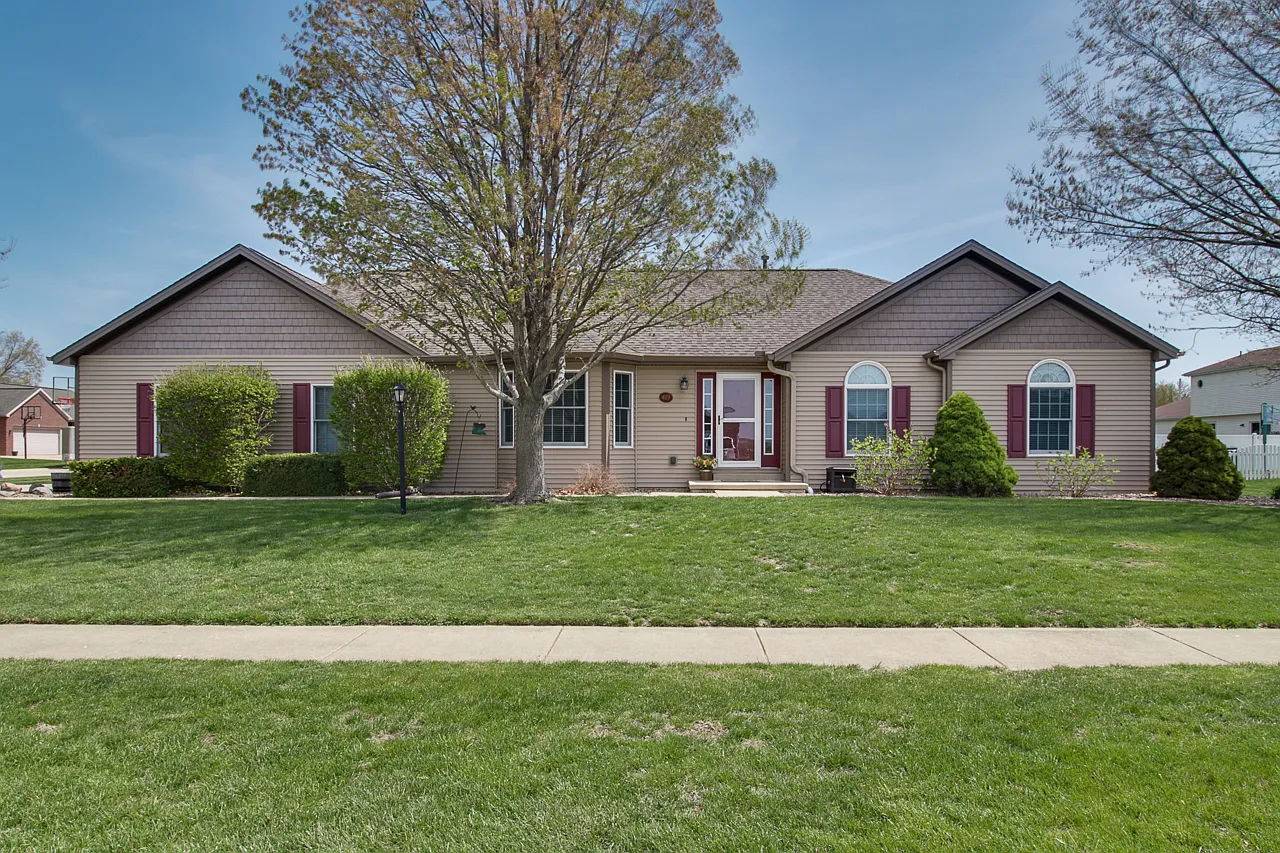 409 N Delane Dr photo 1