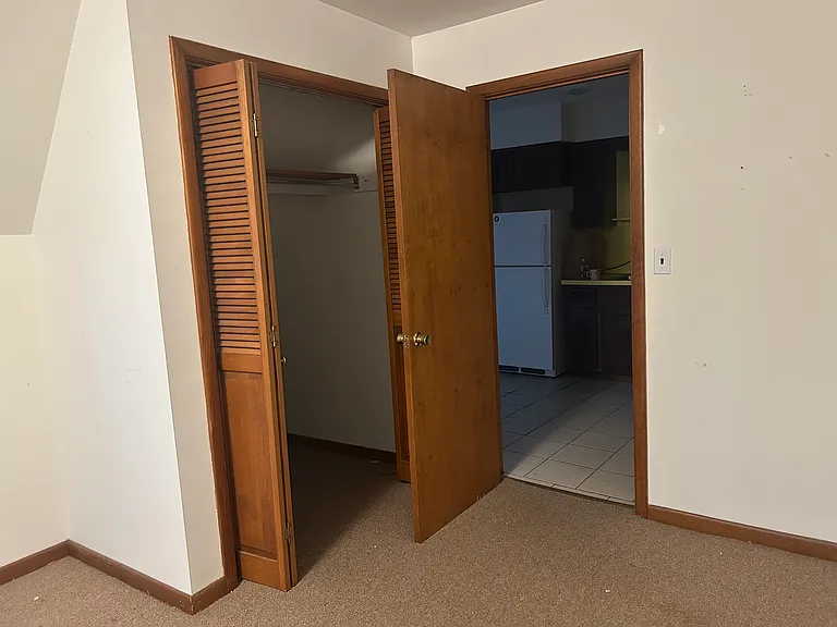 332 Goundry St #2R — Photo 11