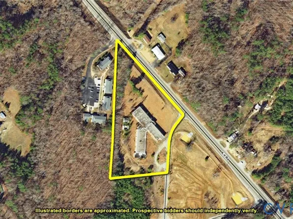 265 School Dr, Victoria, VA 23974