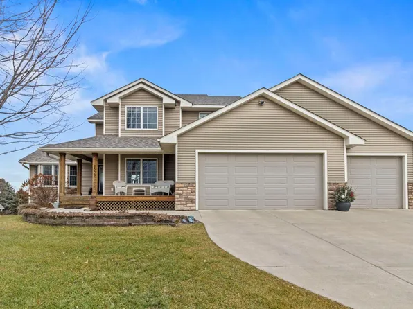 2303 Greenfield Dr E, Northfield, MN 55057