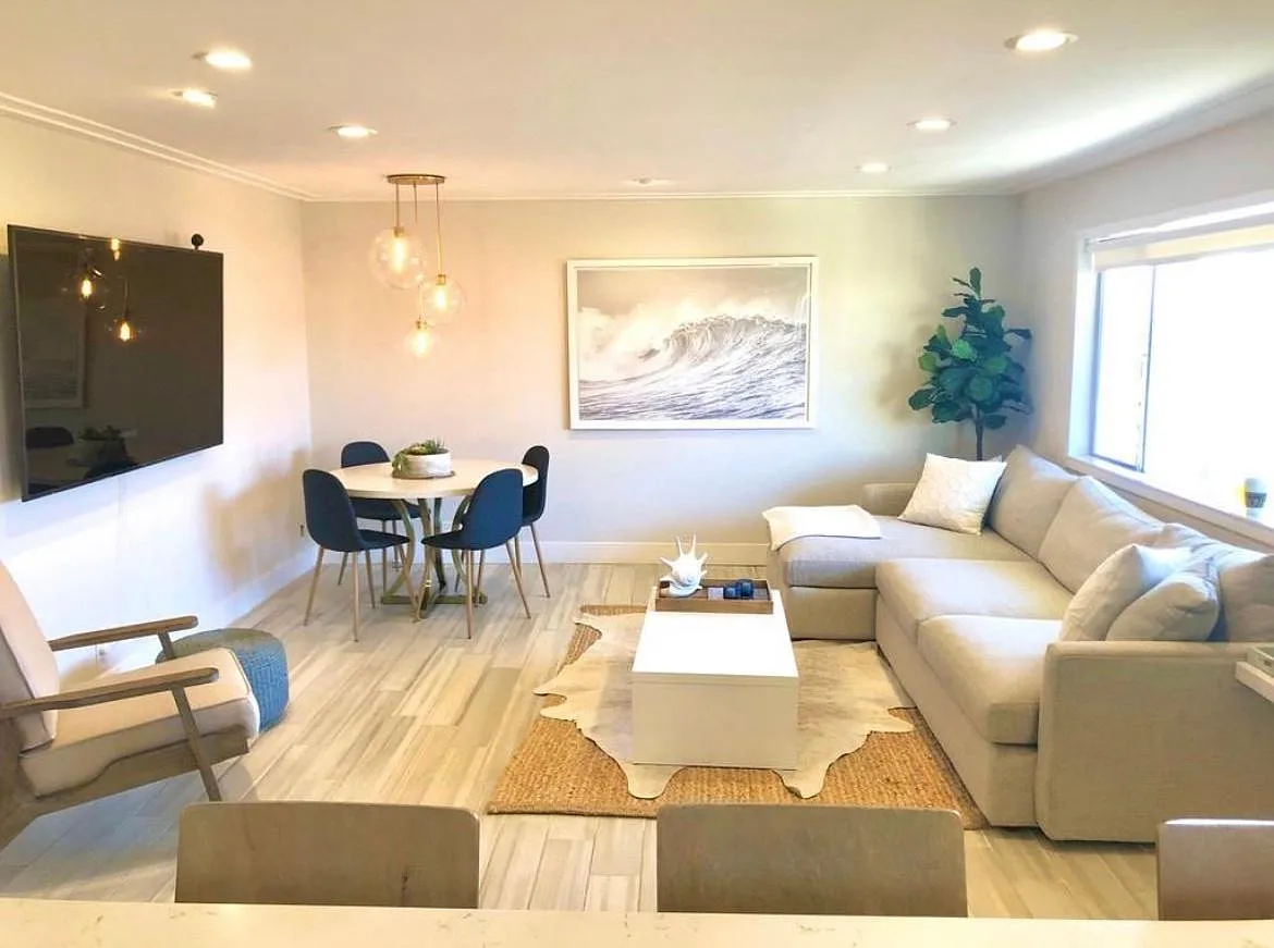 644 Manhattan Beach Blvd — Photo 1