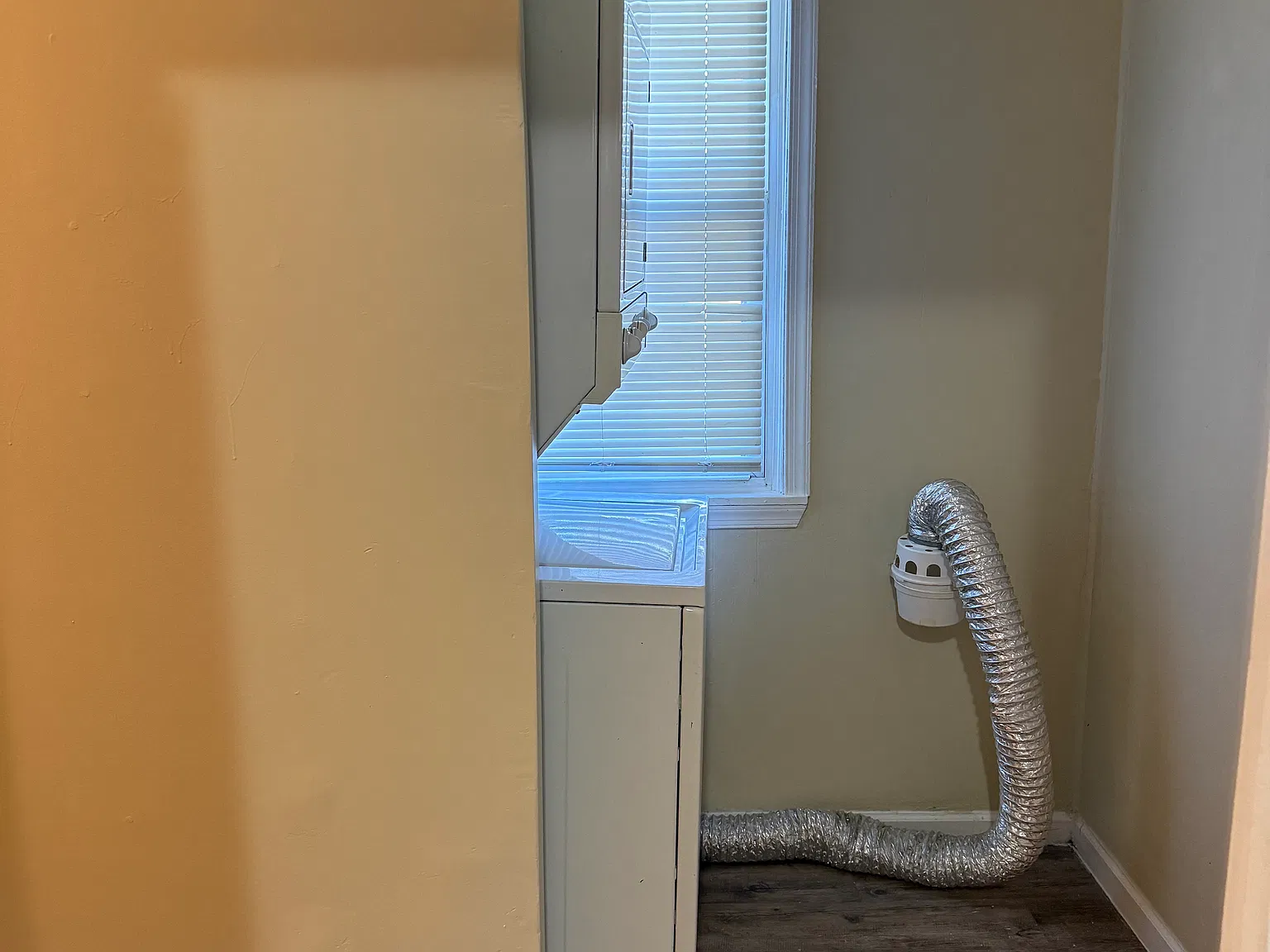 1 bed, 620 sqft, $1,200 — Photo 3